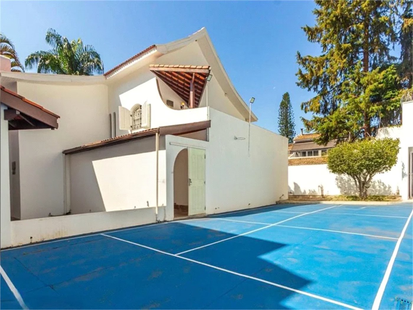 Casa à venda com 4 quartos, sendo 2 suítes, em Vila Morumbi, São Paulo, SP
