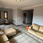 Sobrado à venda ou para alugar com 4 quartos, sendo 2 suítes, em Jardim Terceiro Centenário, Atibaia, SP