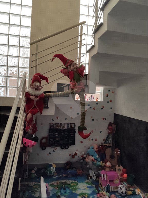 Casa à venda com 3 quartos, sendo 1 suíte,  em Vila Suissa, Mogi das Cruzes, SP