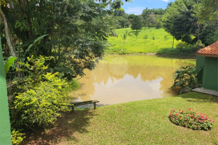 Chácara à venda com 4 quartos, sendo 1 suíte, no Centro, Santa Isabel, SP