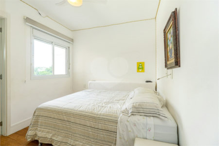 Apartamento à venda com 3 suítes em Santo Amaro, São Paulo, SP