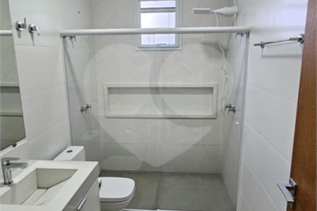 Casa para alugar com 3 suítes no condomínio Dona Lucila, Indaiatuba - SP