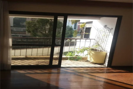 Apartamento à venda com 4 quartos, sendo 3 suítes,  em Vila Andrade, São Paulo, SP