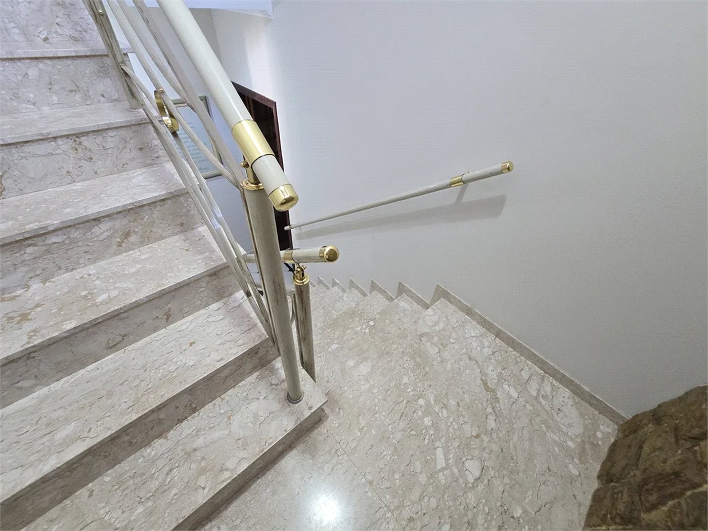 Sobrado à venda com 4 quartos, sendo 1 suíte,  em Vila Jaguara, São Paulo, SP