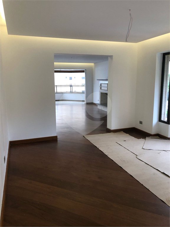 Apartamento à venda com 4 suítes em Vila Suzana, São Paulo, SP