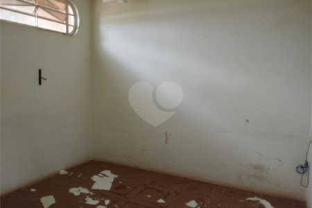 Casa à venda com 5 quartos, sendo 3 suítes, em Vila Sedenho, Araraquara, SP