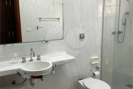 Casa à venda com 4 quartos, sendo 2 suítes, no condomínio Monte Belo, Salto - SP