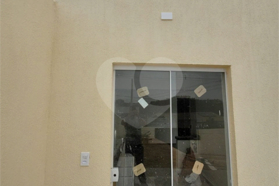 Casa à venda com 3 quartos, sendo 1 suíte, no condomínio Mirante da Mantiqueira I, Mairiporã - SP