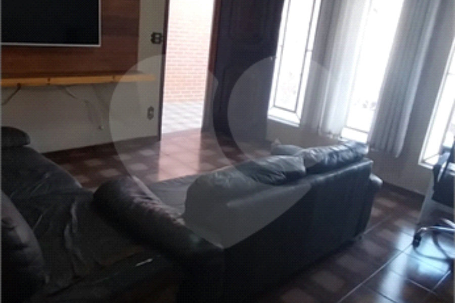Casa à venda com 3 quartos, sendo 1 suíte, em Vila Scarpelli, Santo André, SP