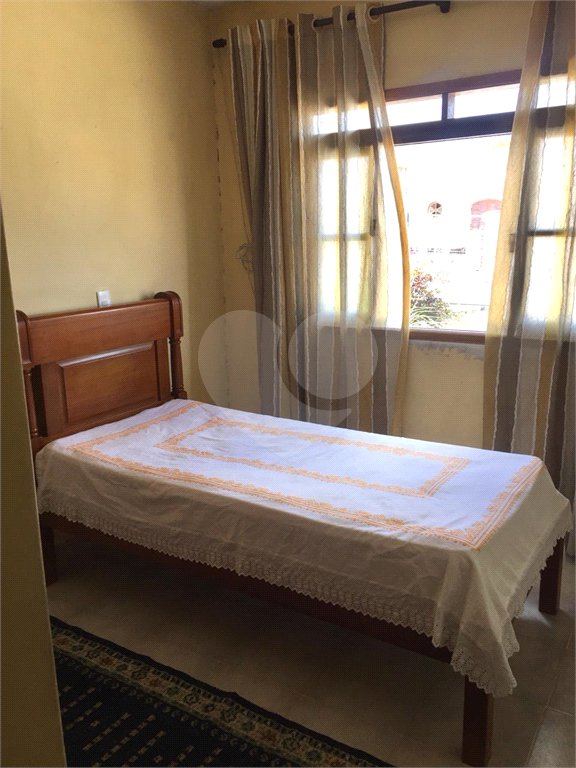 Casa à venda com 2 quartos, sendo 1 suíte, em Socorro, São Paulo, SP