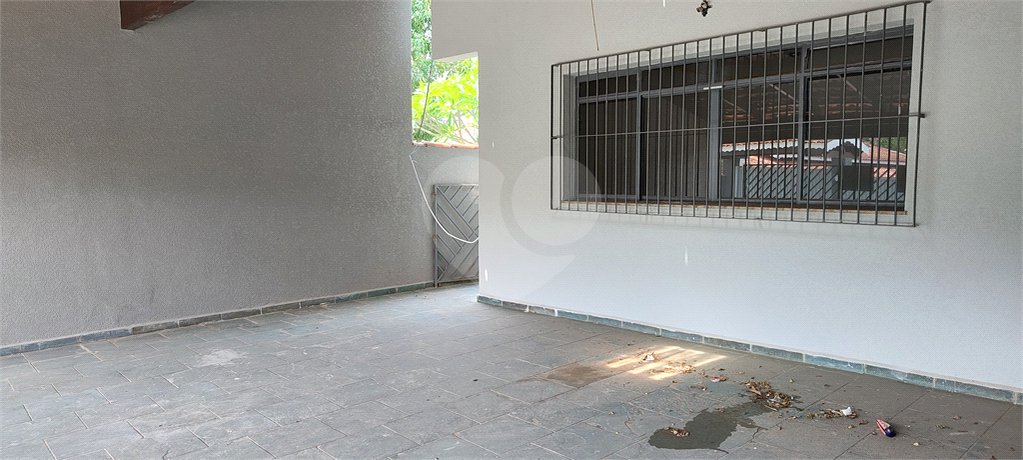 Sobrado à venda com 3 quartos, sendo 1 suíte, em Ressaca, Atibaia, SP