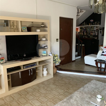 Sobrado à venda com 4 quartos, sendo 3 suítes,  em Jardim Alvinópolis, Atibaia, SP