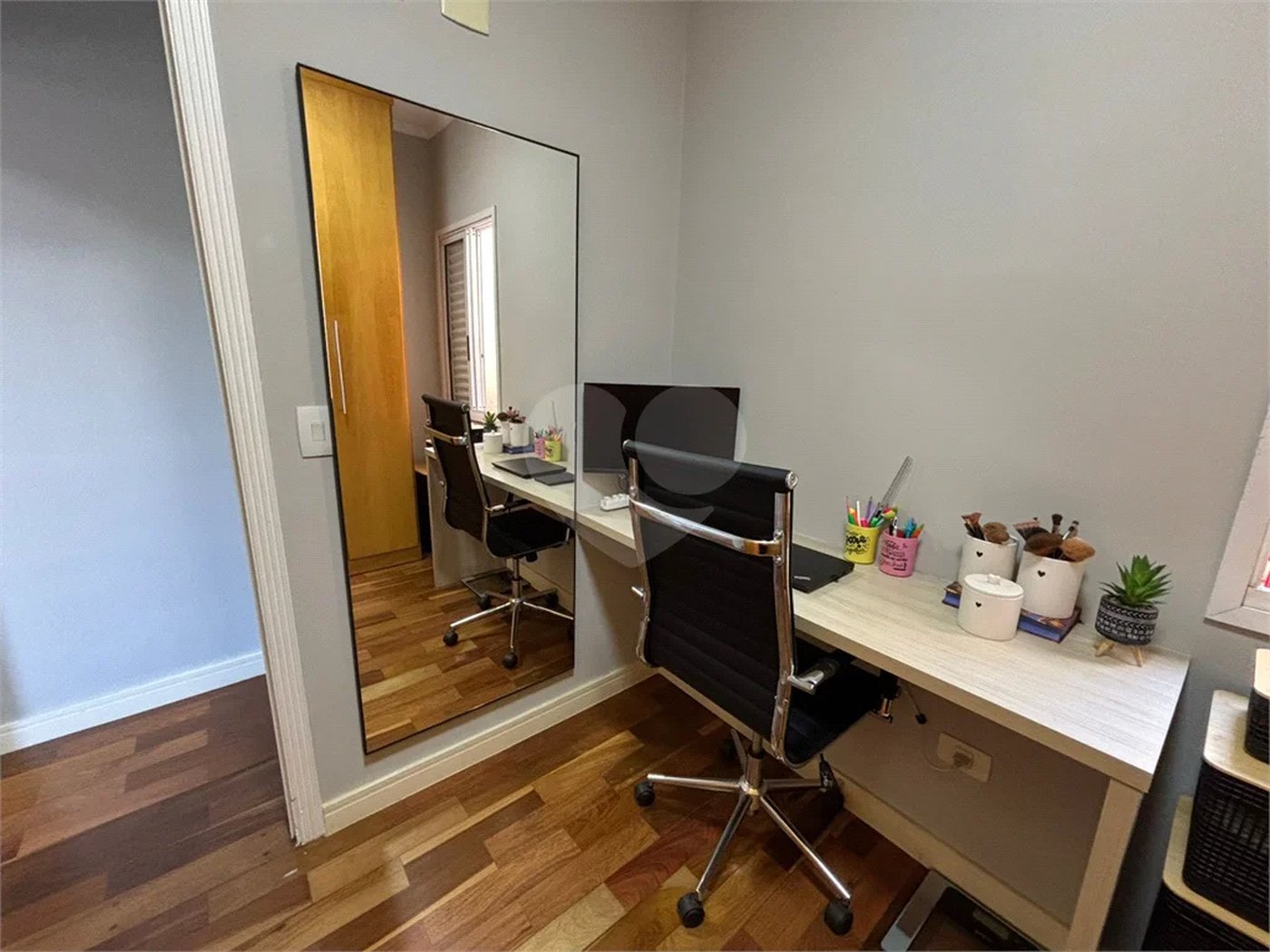 Casa à venda com 3 quartos, sendo 1 suíte, no condomínio Mira Estrela, São Paulo - SP