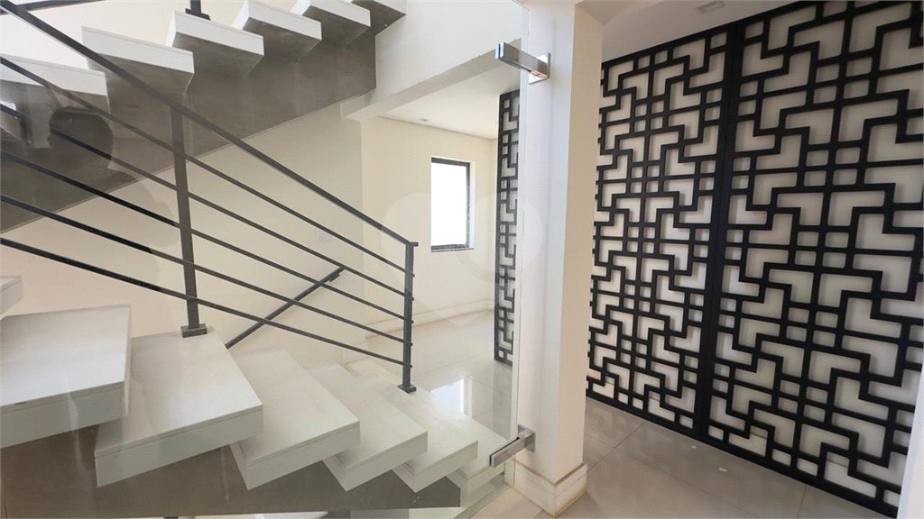 Casa à venda com 6 quartos, sendo 3 suítes, no condomínio Jardim Vila Paradiso, Indaiatuba - SP