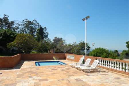 Casa à venda com 3 suítes no condomínio Alpes de Vinhedo, Vinhedo - SP
