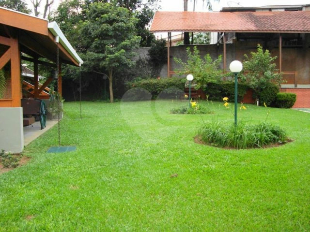 Sobrado à venda com 4 quartos, sendo 2 suítes,  em Tremembé, São Paulo, SP