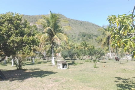 Sítio à venda com 4 quartos, sendo 3 suítes, em Caxito, Maricá, RJ