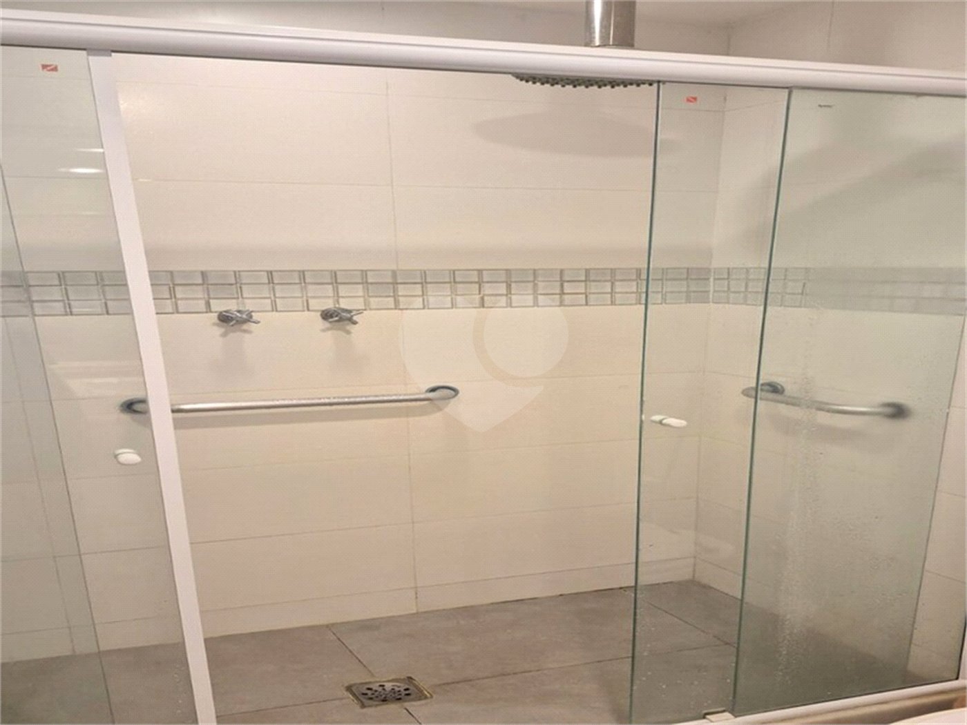 Apartamento à venda com 3 quartos, sendo 1 suíte, em Cosme Velho, Rio de Janeiro, RJ