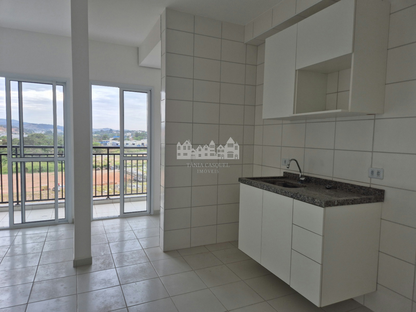 Apartamento para alugar com 3 quartos, sendo 1 suíte, em Jardim das Palmeiras, Atibaia, SP