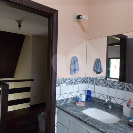 Sobrado para alugar com 3 quartos, sendo 1 suíte, em Condomínio Portal dos Nobres, Atibaia, SP