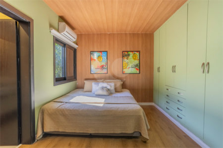 Casa à venda com 5 suítes no condomínio Vale da Santa Fé, Vinhedo - SP