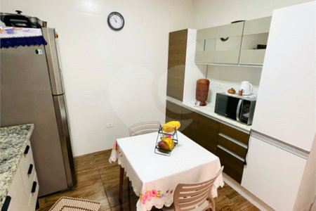 Casa à venda com 4 quartos, sendo 1 suíte,  em Jardim Stella, Santo André, SP