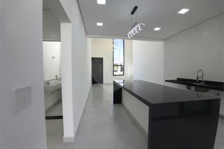 Casa à venda com 3 suítes no condomínio Campos do Conde I e II, Sorocaba - SP