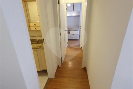 Apartamento à venda com 2 quartos em Vila Uberabinha, São Paulo, SP