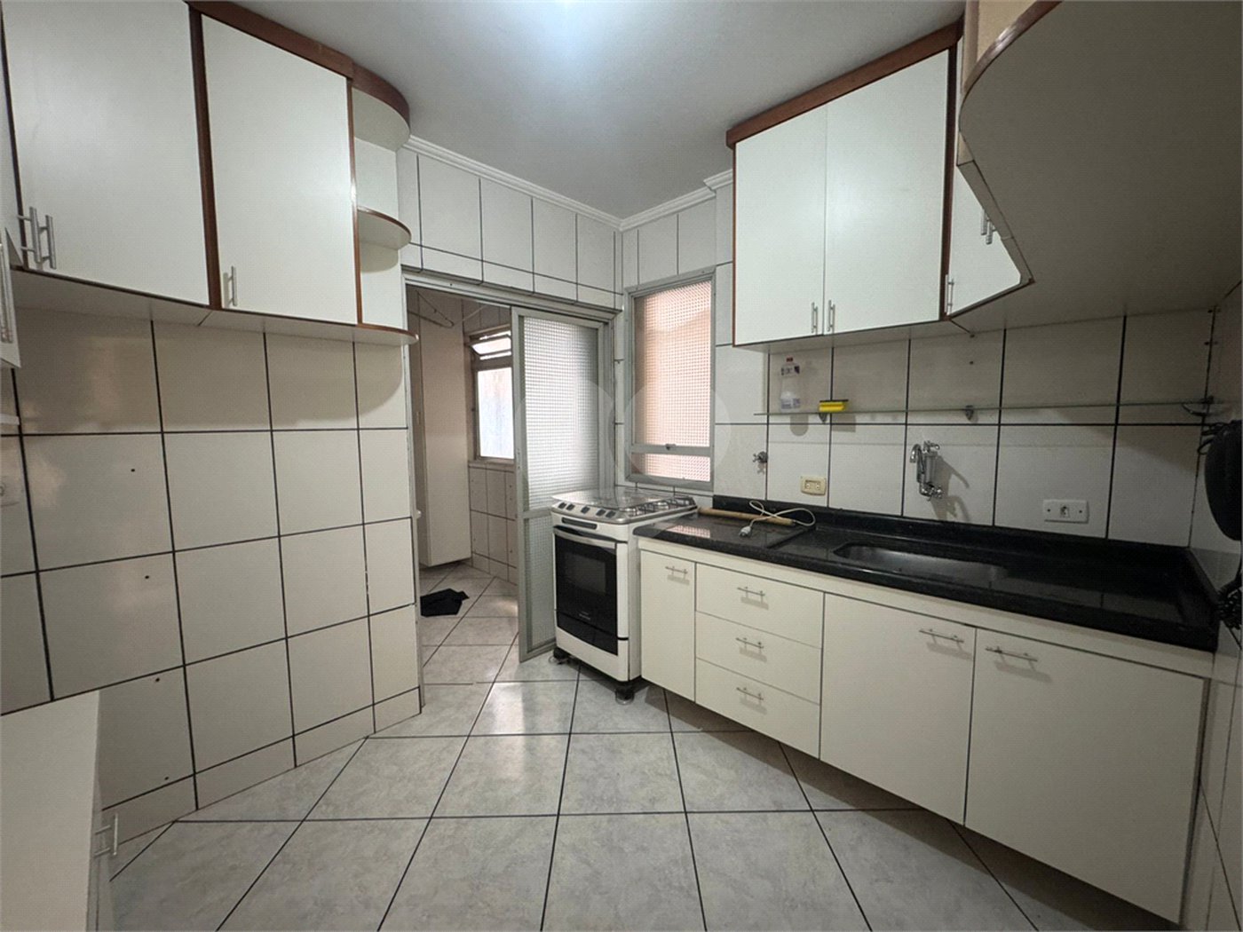 Apartamento à venda com 2 quartos, sendo 1 suíte,  em Camargos, Guarulhos, SP