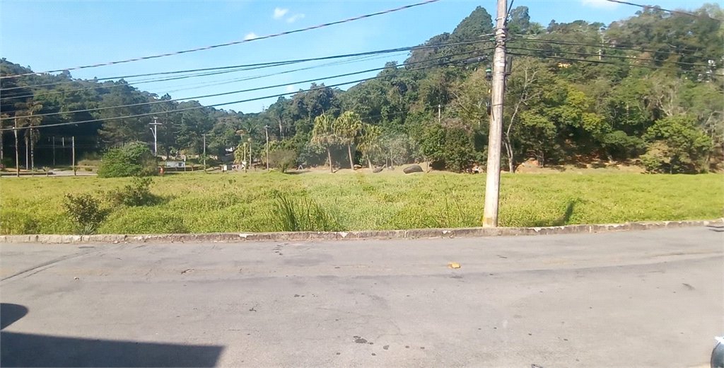 Casa à venda com 4 suítes no condomínio Alpes da Cantareira, Mairiporã - SP