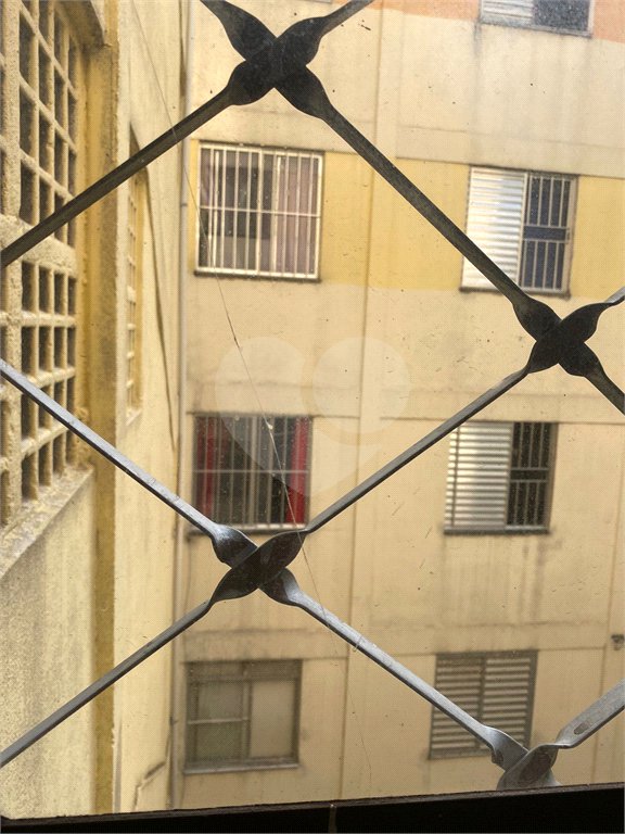 Apartamento para alugar com 2 quartos em Jardim Adriane, Itaquaquecetuba, SP