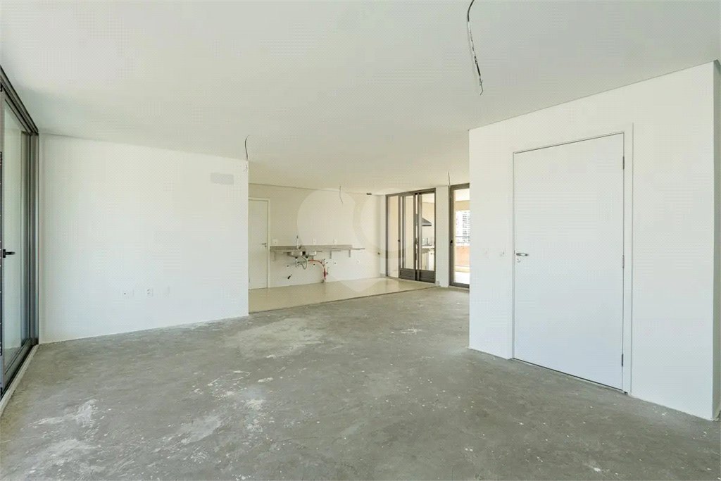 Apartamento à venda com 4 quartos, sendo 3 suítes, em Campo Belo, São Paulo, SP