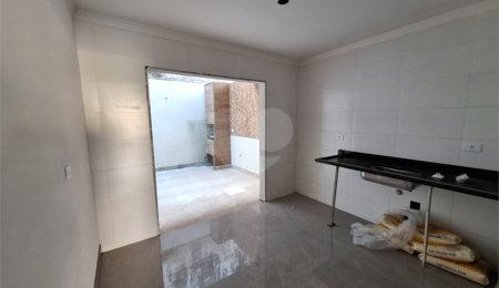 Sobrado à venda com 2 suítes em Vila do Castelo, São Paulo, SP