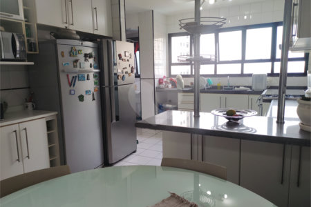 Apartamento à venda com 3 suítes em Morumbi, São Paulo, SP