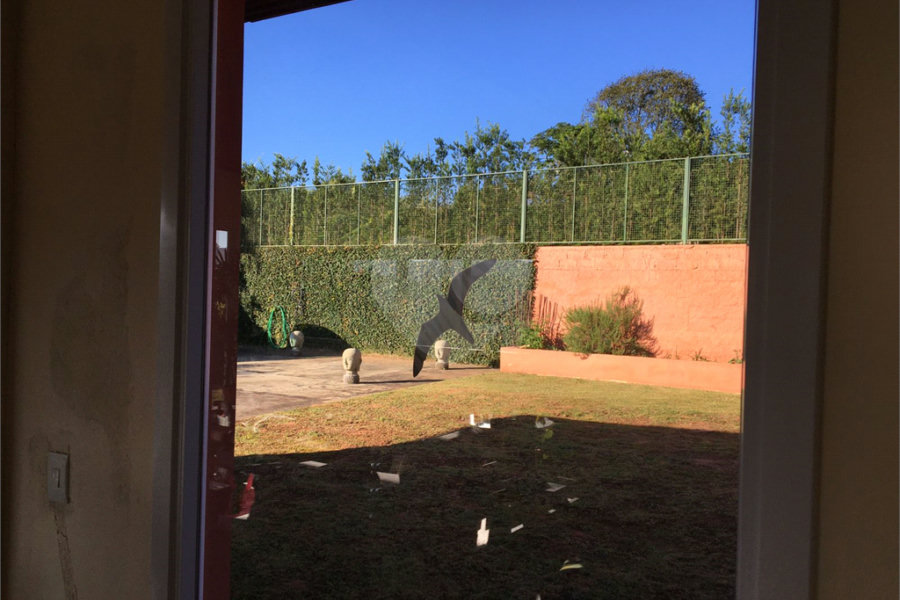 Casa à venda com 3 suítes no condomínio Suíça da Cantareira, Mairiporã - SP