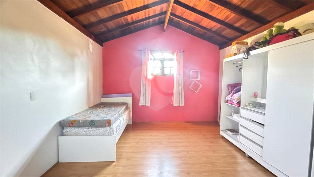 Chácara à venda com 3 quartos, sendo 1 suíte, em Vila São Pedro, Suzano, SP