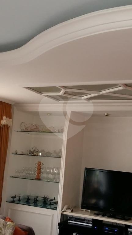 Sobrado à venda com 4 quartos, sendo 2 suítes, em Tremembé, São Paulo, SP