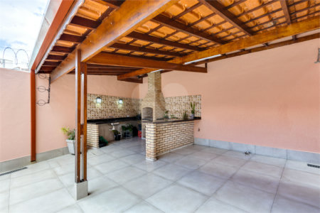 Sobrado à venda com 5 quartos, sendo 2 suítes, em Socorro, São Paulo, SP