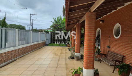 Casa à venda com 4 quartos, sendo 1 suíte,  em Villarejo Sopé da Serra (Vilarejo), Cabreúva, SP