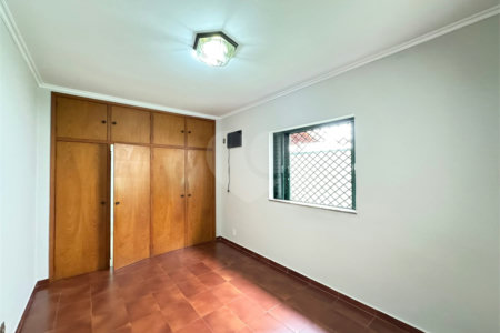Casa à venda com 4 quartos, sendo 2 suítes, em Ribeirânia, Ribeirão Preto, SP