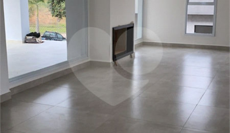 Casa à venda com 3 suítes no condomínio Vida Real, Itupeva - SP