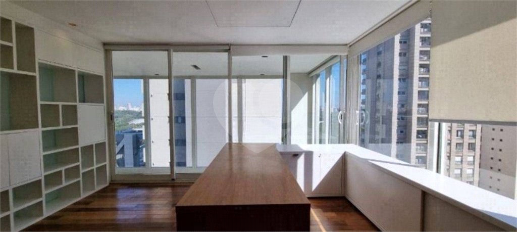 Apartamento à venda com 3 suítes em Vila Mariana, São Paulo, SP