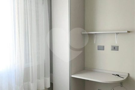 Sobrado à venda com 3 quartos, sendo 1 suíte, em Vila Nivi, São Paulo, SP