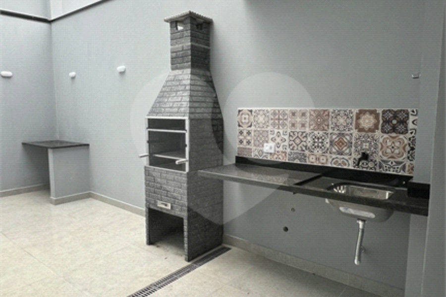 Sobrado à venda com 3 quartos, sendo 1 suíte, em Vila Nova Cachoeirinha, São Paulo, SP