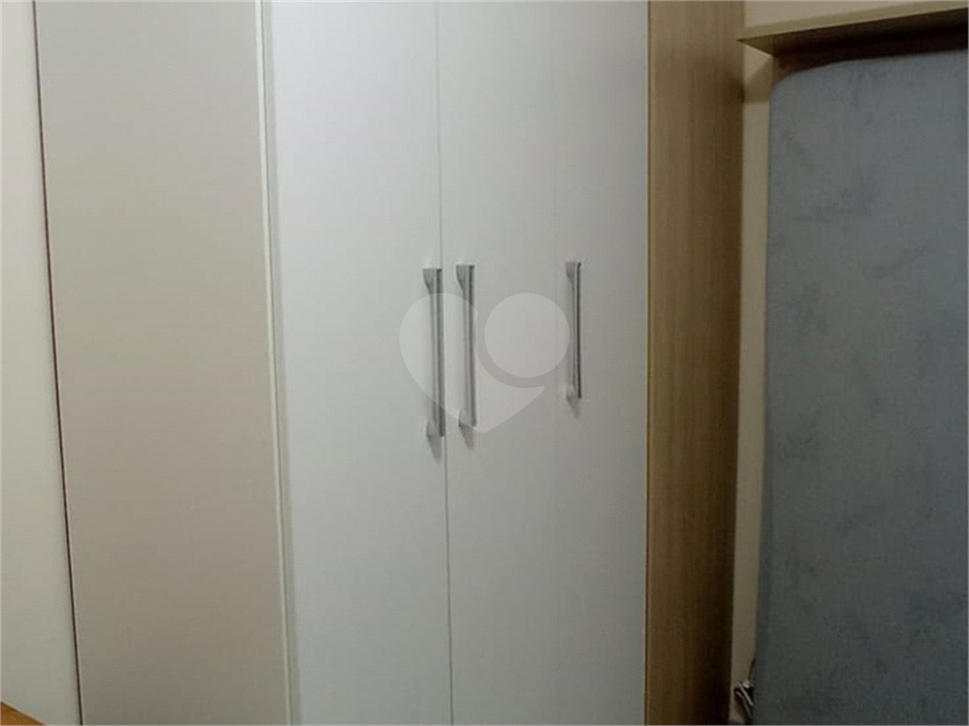 Casa à venda com 2 suítes no condomínio Residencial Pavoni I, São Paulo - SP