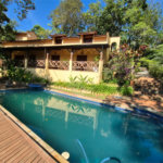 Casa à venda com 3 quartos, sendo 1 suíte, no condomínio Parque Petrópolis 4 Secção, Mairiporã - SP