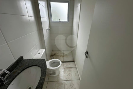 Casa à venda com 2 quartos no condomínio Vila das Paineiras, Suzano - SP