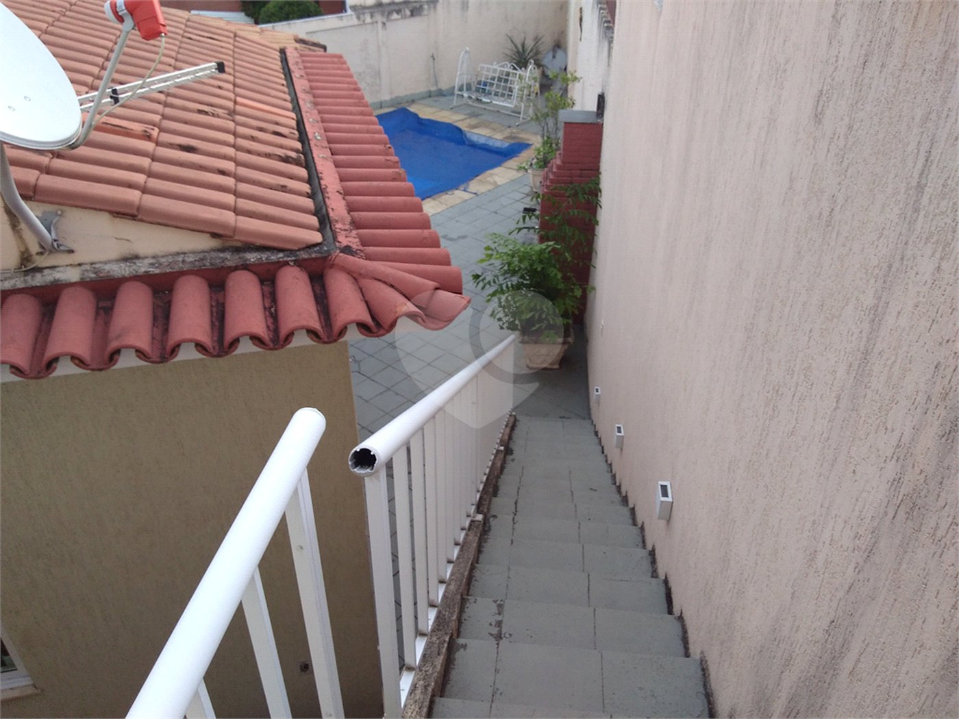 Casa à venda com 3 quartos, sendo 1 suíte,  no condomínio Conselheiro Ferraz, Rio de Janeiro - RJ