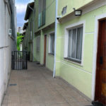 Casa à venda ou para alugar com 3 quartos, sendo 2 suítes,  no condomínio Residencial Erika, São Paulo - SP