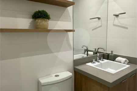 Apartamento à venda com 1 quarto em Jardim das Acácias, São Paulo, SP